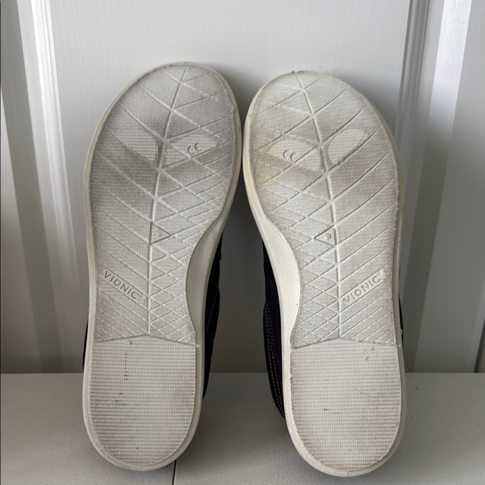 *WOMEN’S VIONIC BEACH MARSHALL BLACK SLIP ON FLATS (as 8) - Picture 6 of 7